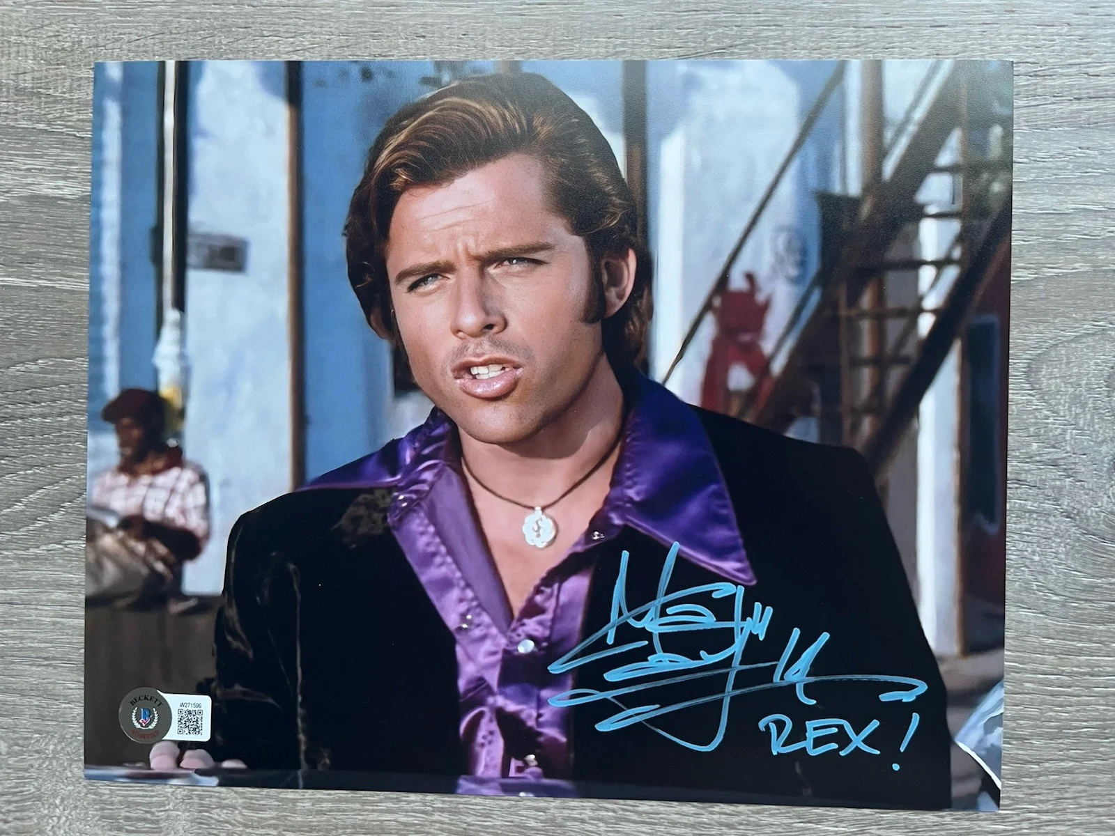 Maxwell Caulfield — Maxwell Caulfield Signed Rex Manning 8x10 Photo Beckett COA Empire Records, изображение 2