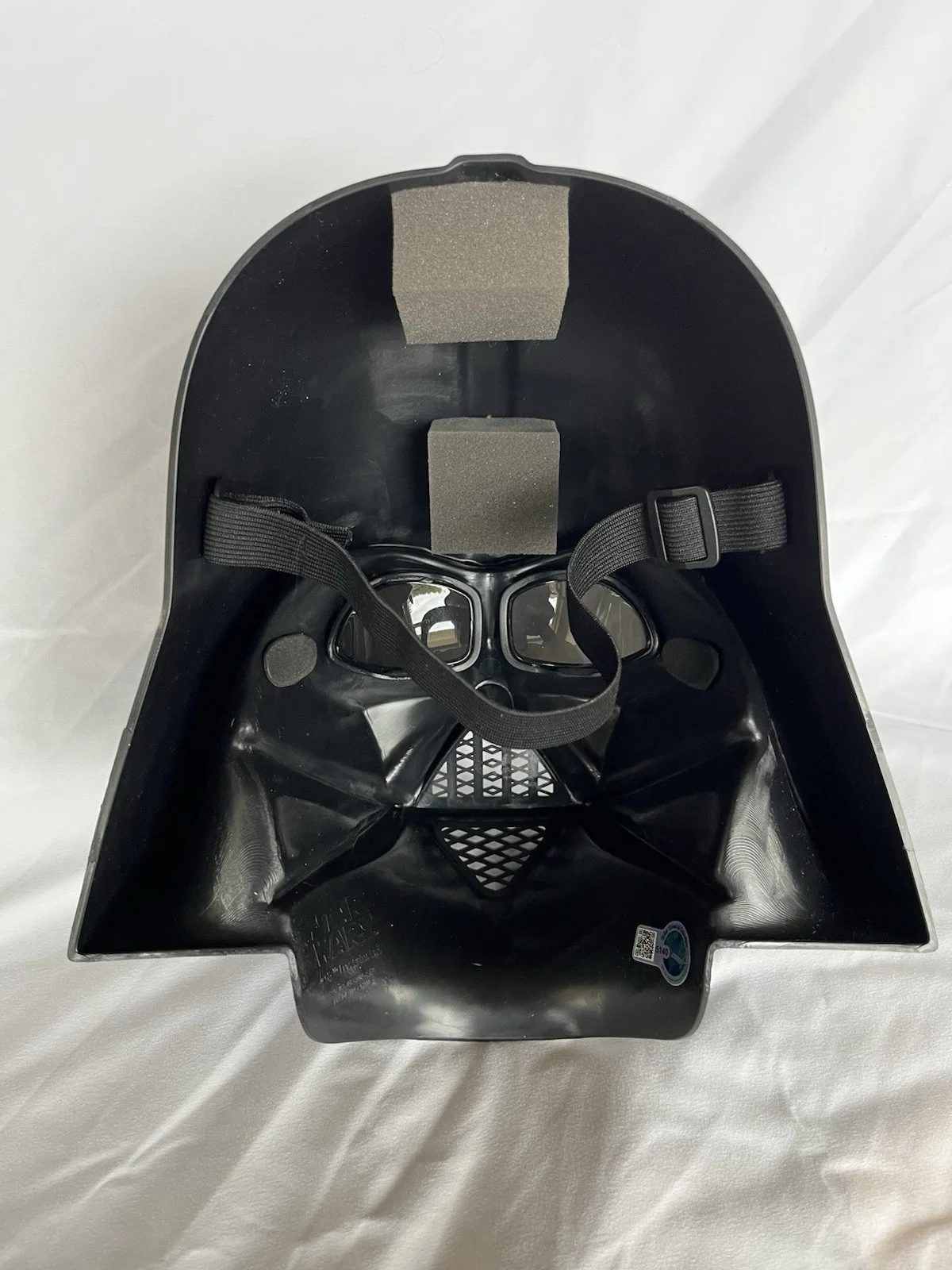 HAYDEN CHRISTENSEN AND EWAN MCGREGOR SIGNED DARTH VADER HELMET - WWOC COA, image 4