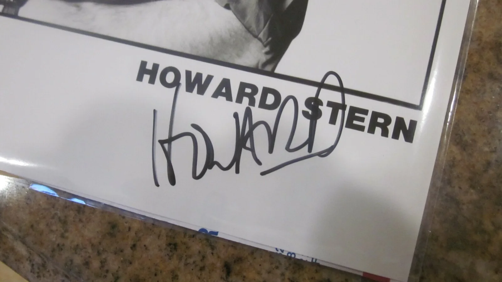 HOWARD STERN SIGNED AUTOGRAPHED 8X10 PROMO K-ROCK NY 1986-, image 2