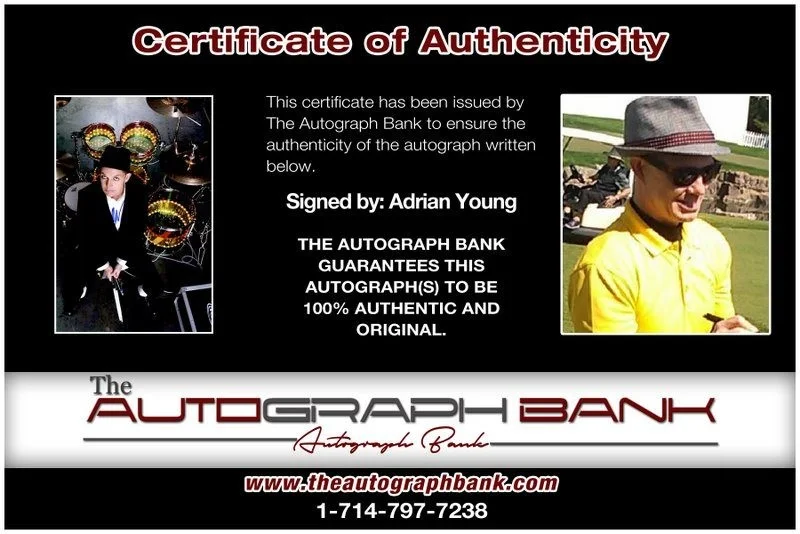 Adrian Young — Adrian Young No Doubt Authentic signed rock 10X15 photo W/Cert Autographed B7, изображение 2