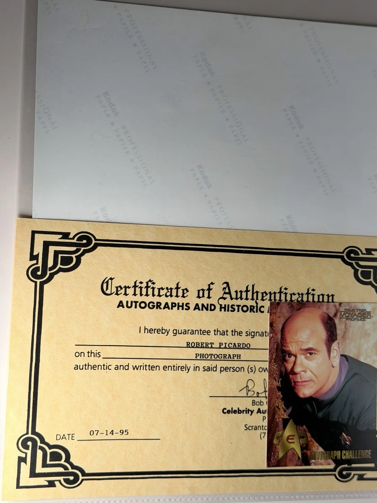 Robert Picardo — Robert Picardo Autographed Star Trek Voyager 8x10 Photo, изображение 3