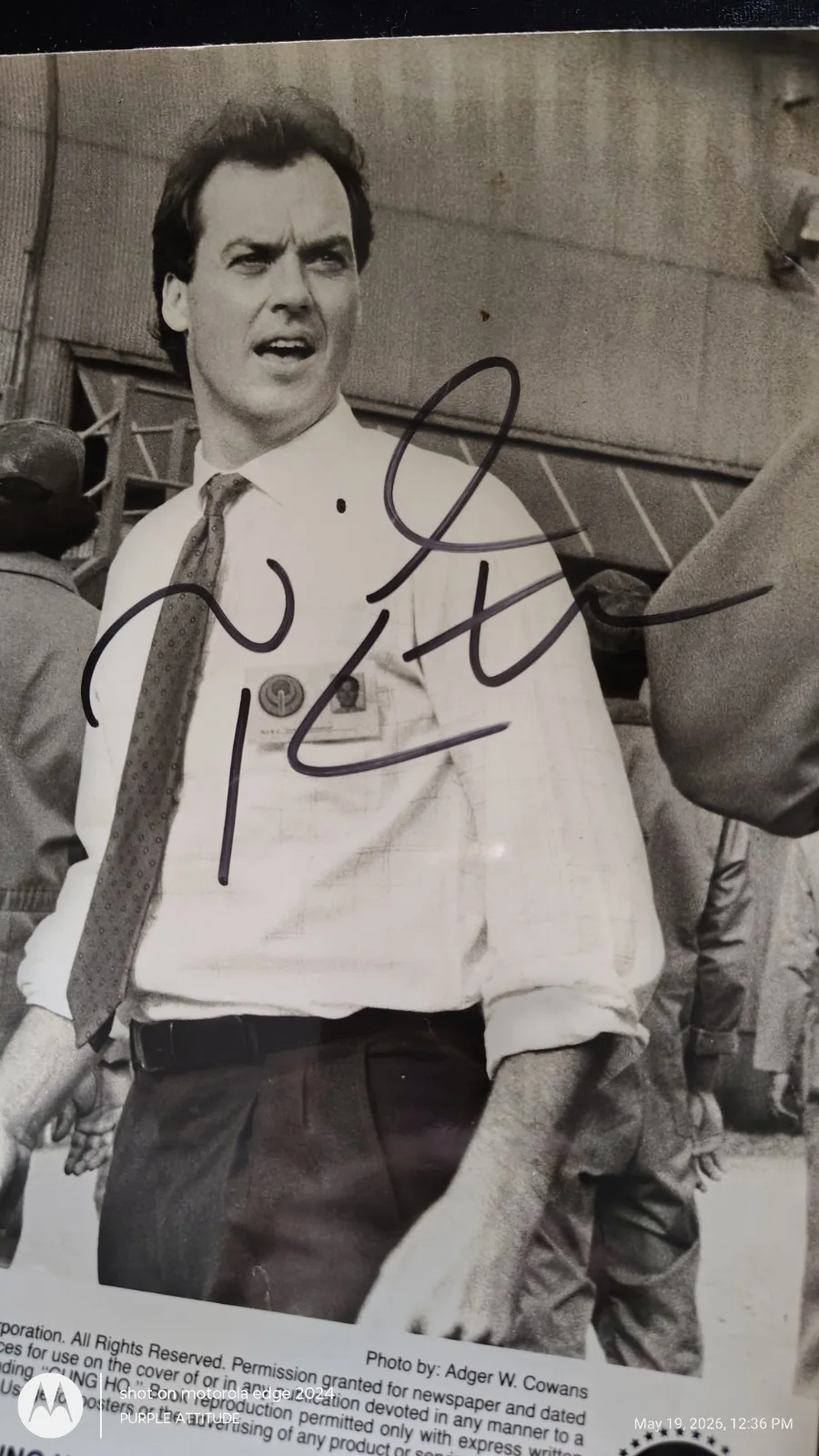 ​VINTAGE Michael Keaton Signed Autograph 1986 Gung Ho Original Studio Press..., изображение 4