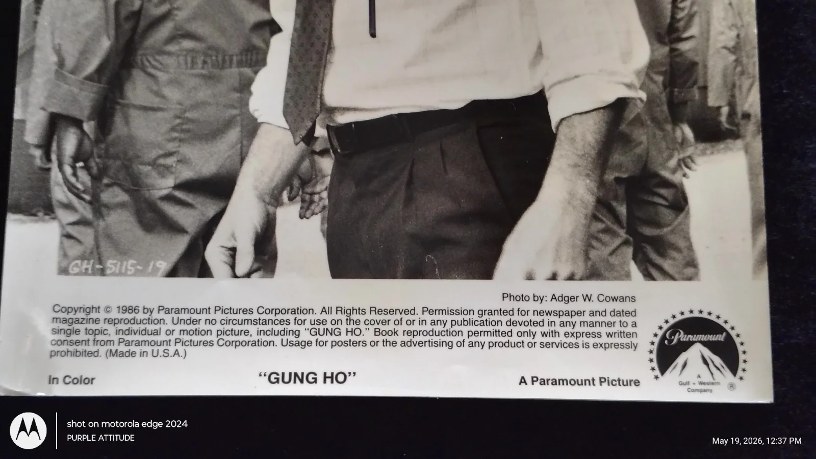 ​VINTAGE Michael Keaton Signed Autograph 1986 Gung Ho Original Studio Press..., изображение 5