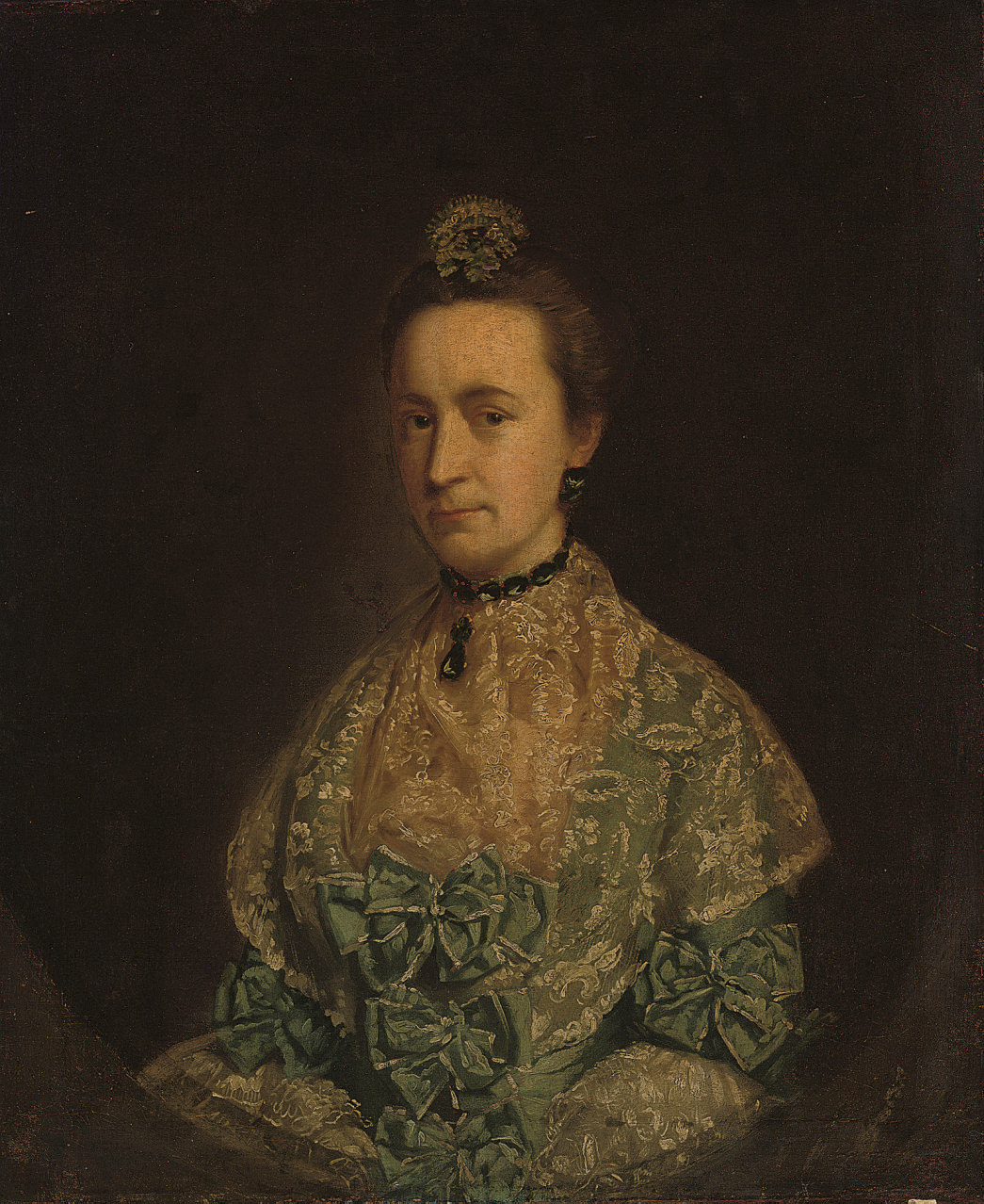 Allan Ramsay — Портрет леди, традиционно идентифицируемой как миссис Джон Эчлин [?], урожденной Генри, в полный рост, в голубом шелковом платье с кружевной шалью и головном уборе, в искусственном овальном
