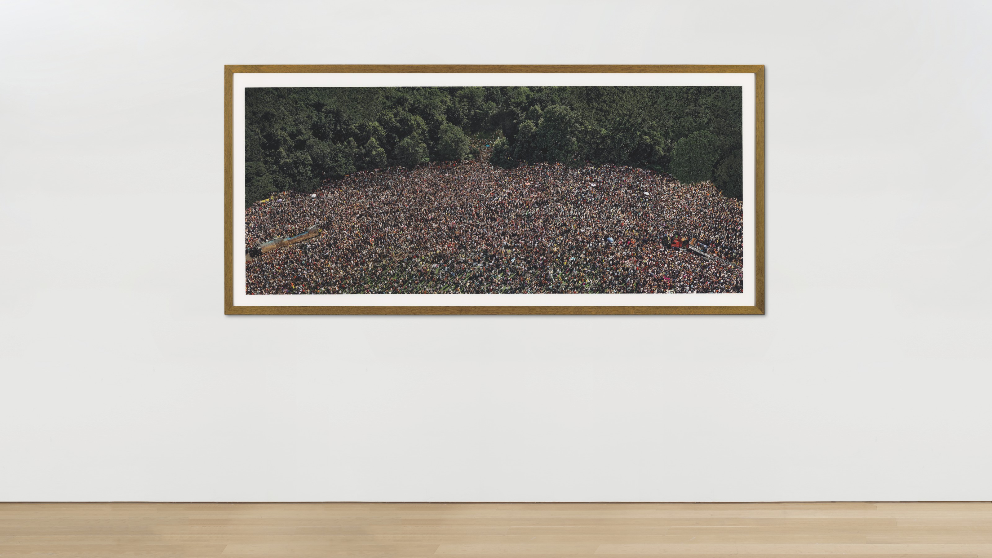 Andreas Gursky — Парад любви, изображение 2