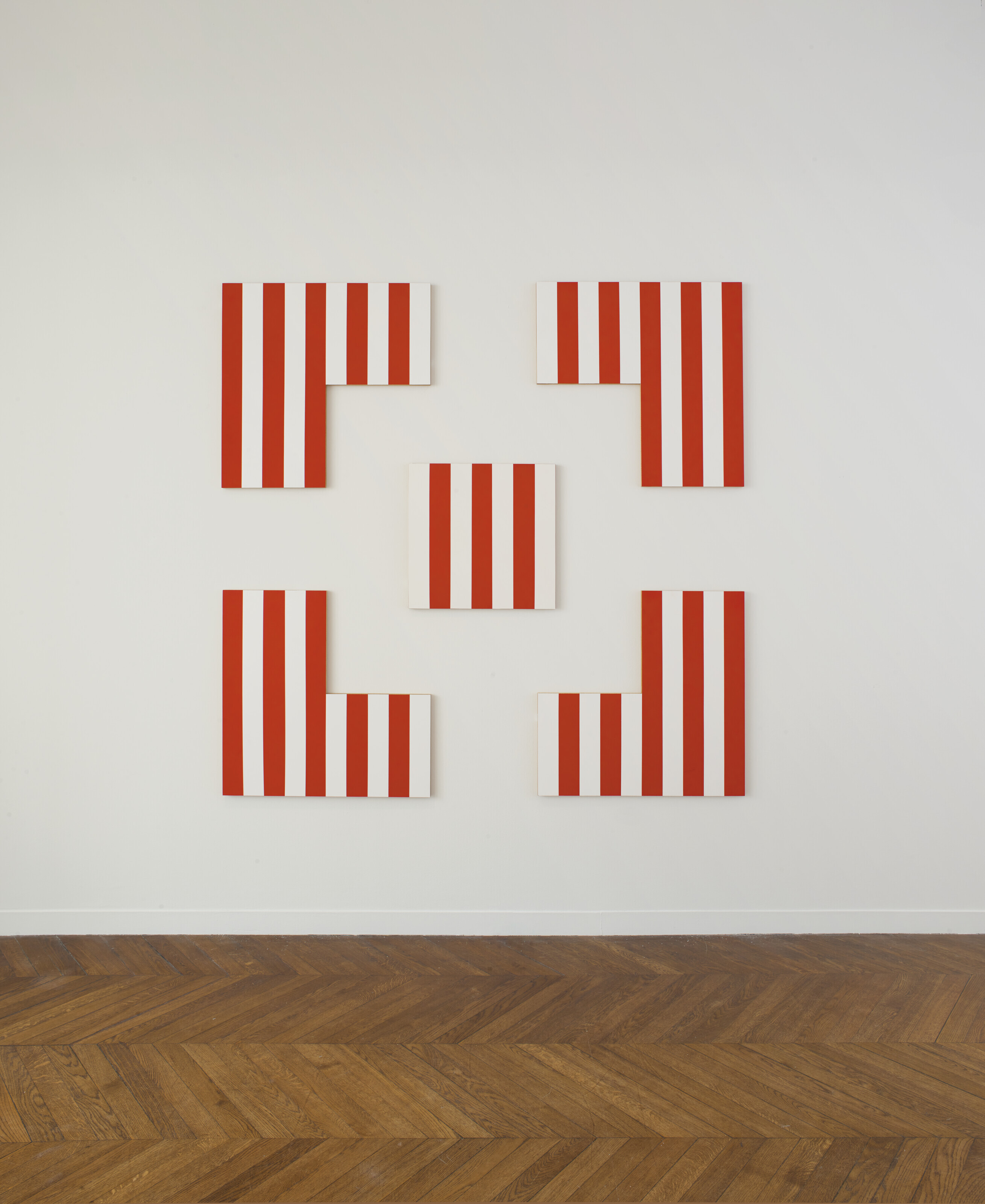 Daniel Buren — Карре-энкадре - оранж виф в трудной ситуации, изображение 2