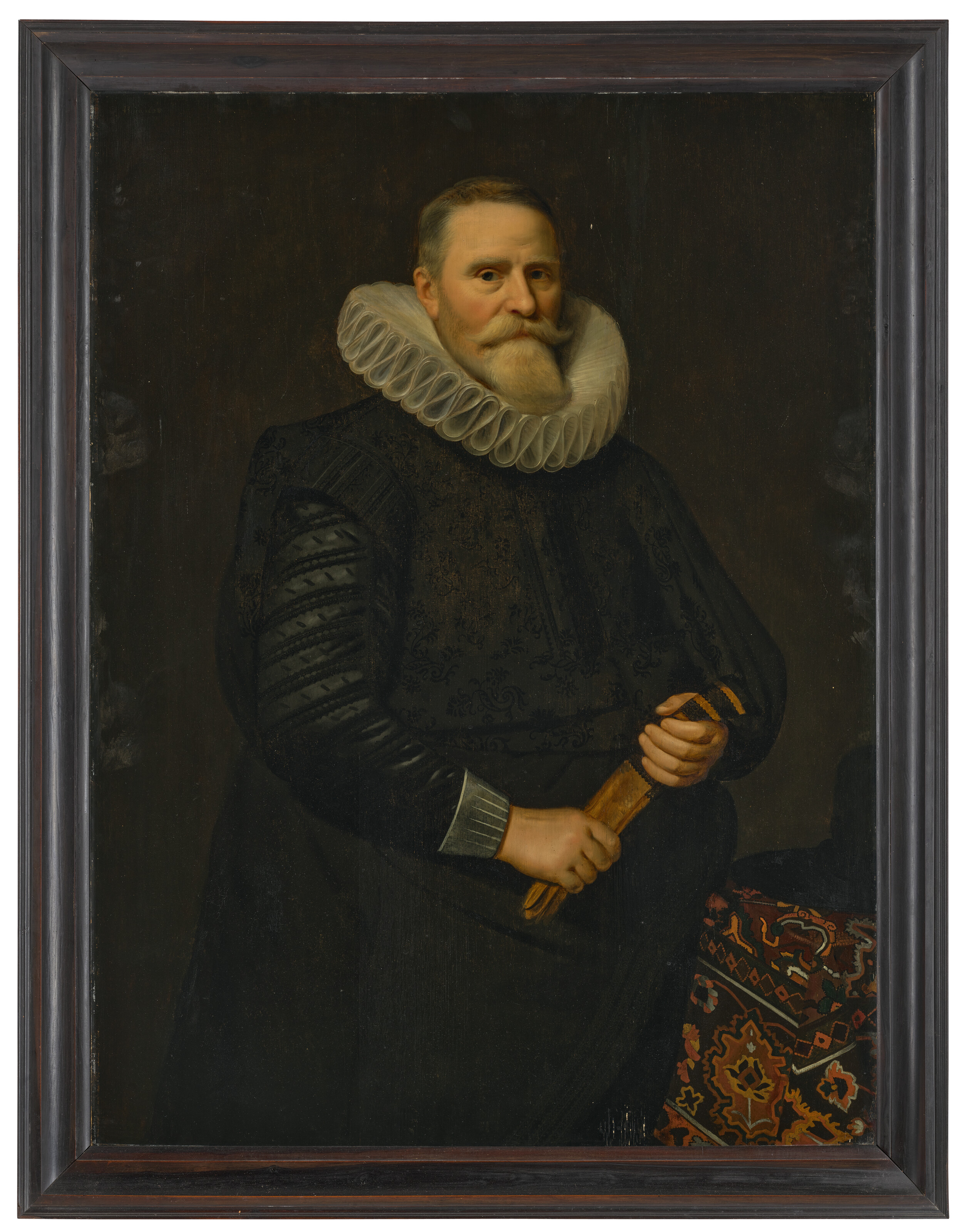 Dutch School — Портрет Андриеса Райкерта (1569-1639), три четверти длины, с парой перчаток и шляпой в руках, на задрапированном столе слева от него; и портрет Сюзанны Мерчийс (1581-1633), три четверти длины, с парой перчаток в руках, изображение 4