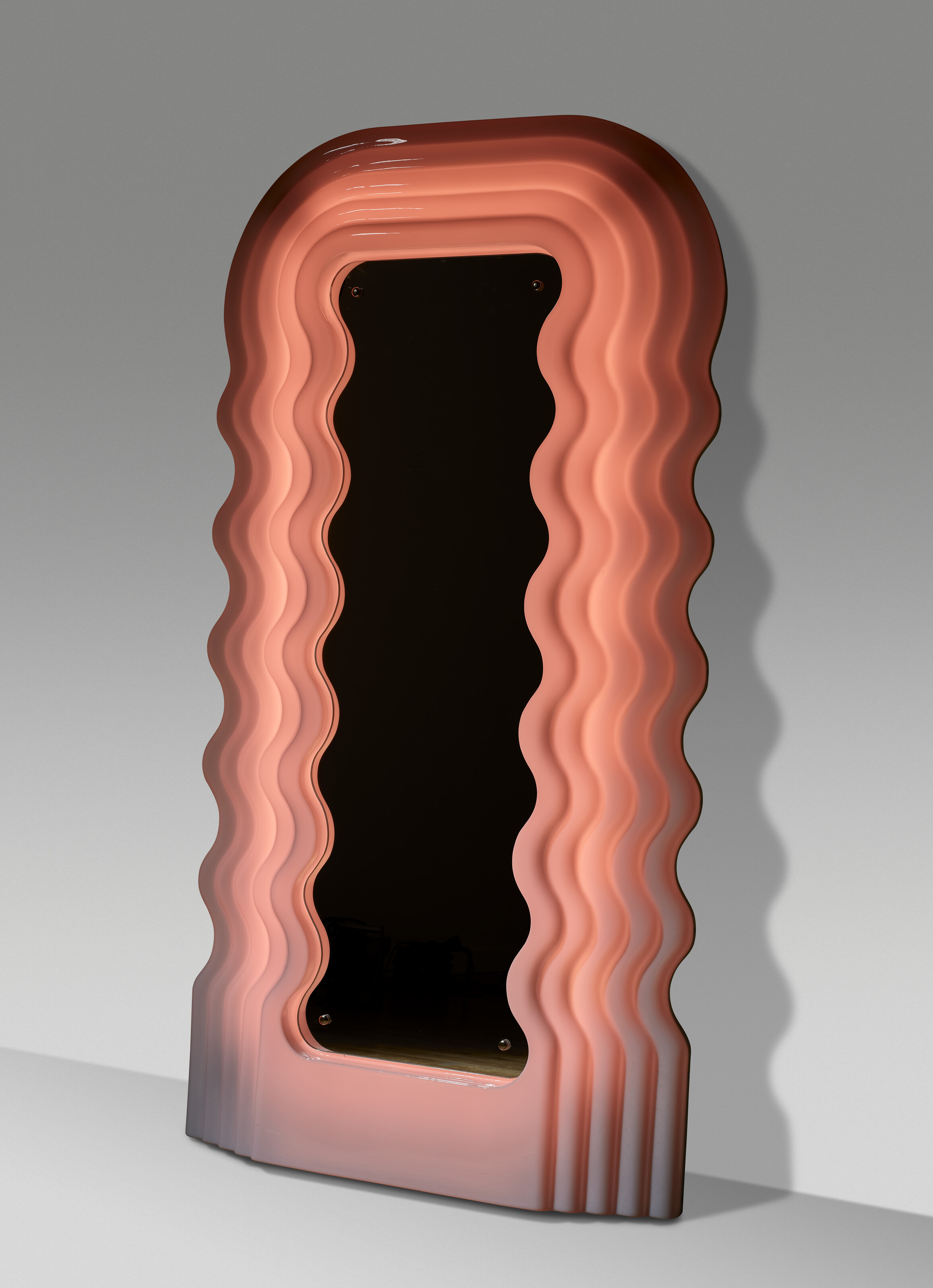 Ettore Sottsass — Ультратонкое зеркало, 2020