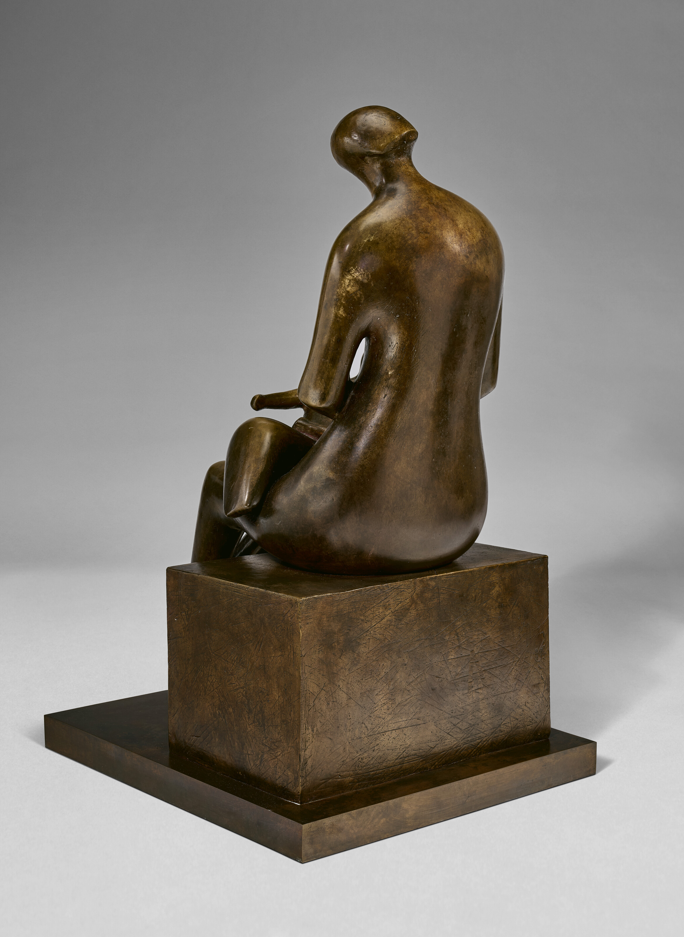 Henry Moore — Мать с ребенком на коленях, изображение 4