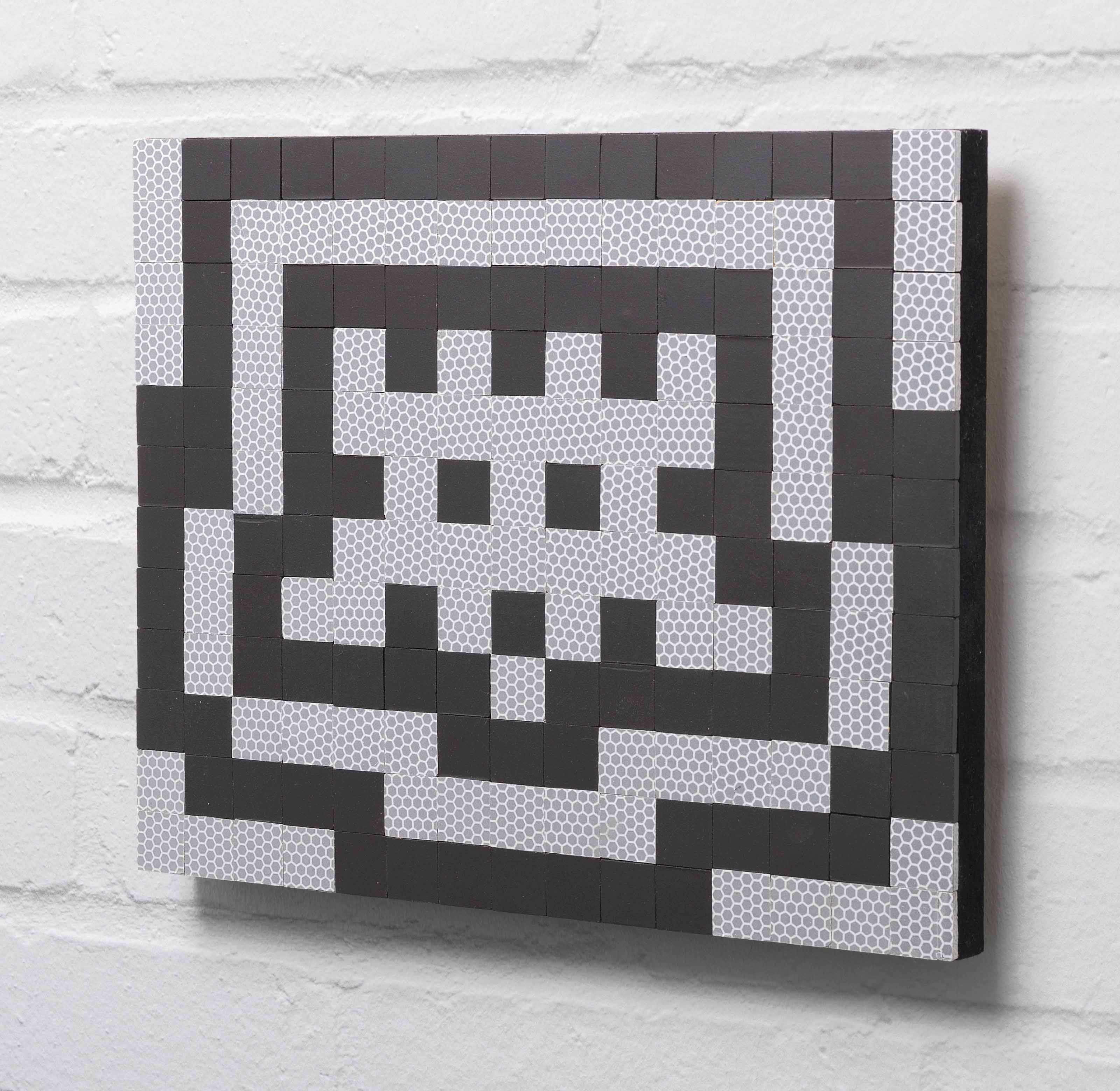 Invader — Небольшая инвазия сетчатки 1