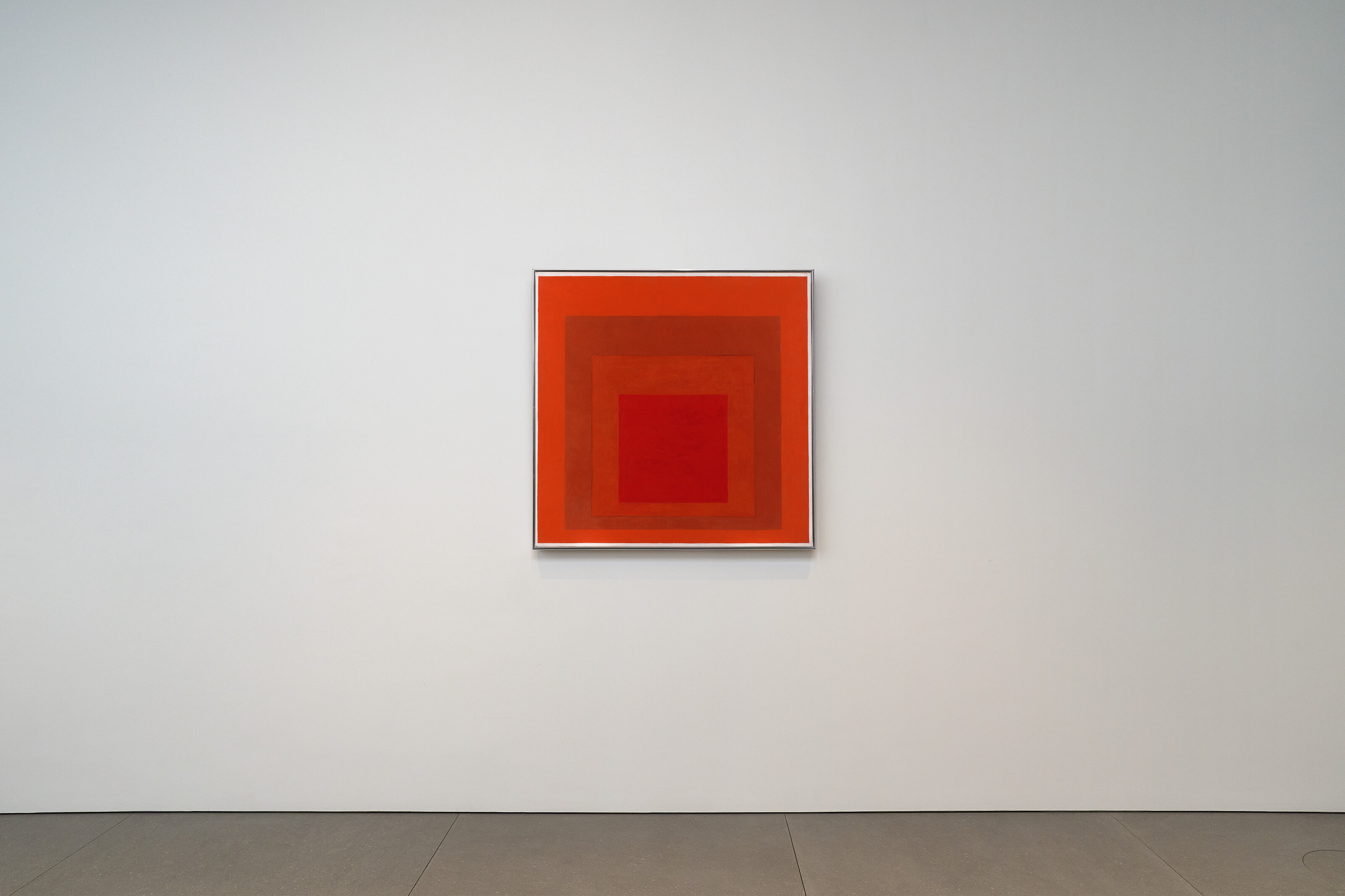 Josef Albers — Дань уважения площади: Между двумя алыми, изображение 3