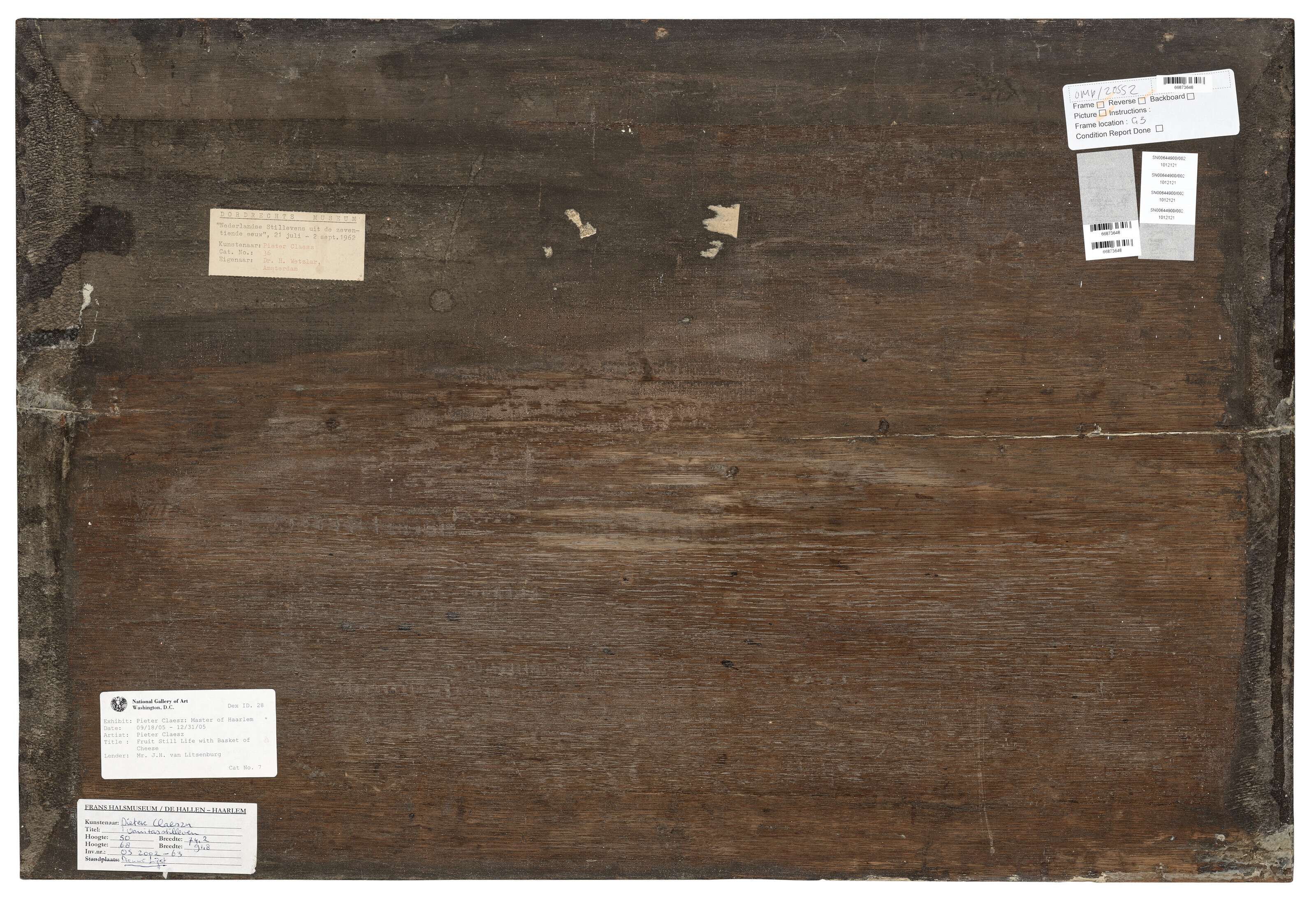Pieter Claesz — Клубника, смородина и хлеб на оловянном блюде, ремер с вином, клубникой, вишней и смородиной в фарфоровой вазе, корзиночка с сыром, хлеб, орехи, тазза, серебряный нож и футляр для ножей на частично задрапированном столе, изображение 4