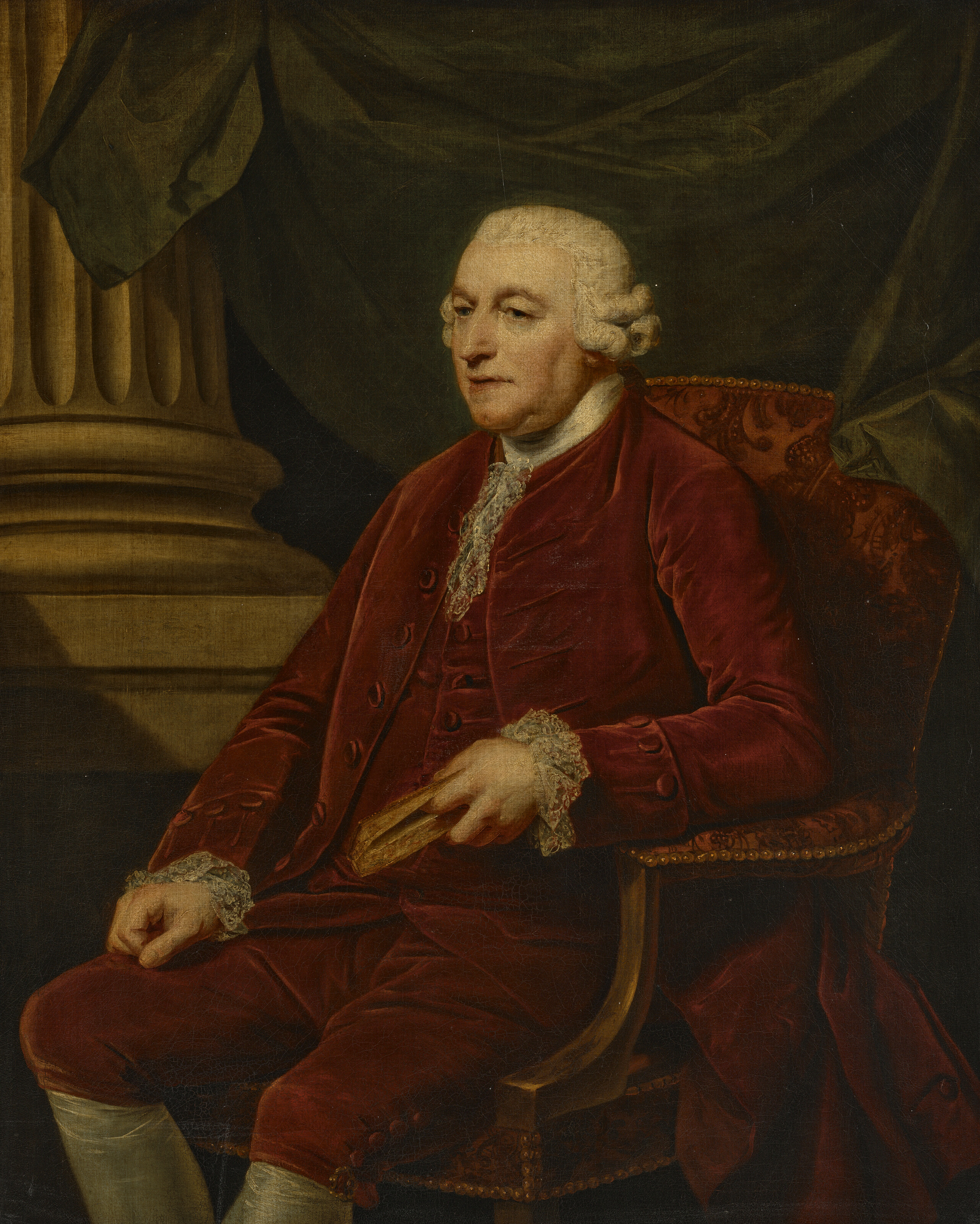 Sir Joshua Reynolds — Портрет Чарльза Пратта, 1-го графа Кэмдена (1714-1794), сидящего в три четверти роста, в темно-бордовом камзоле и бриджах, с книгой в руках, изображение 2