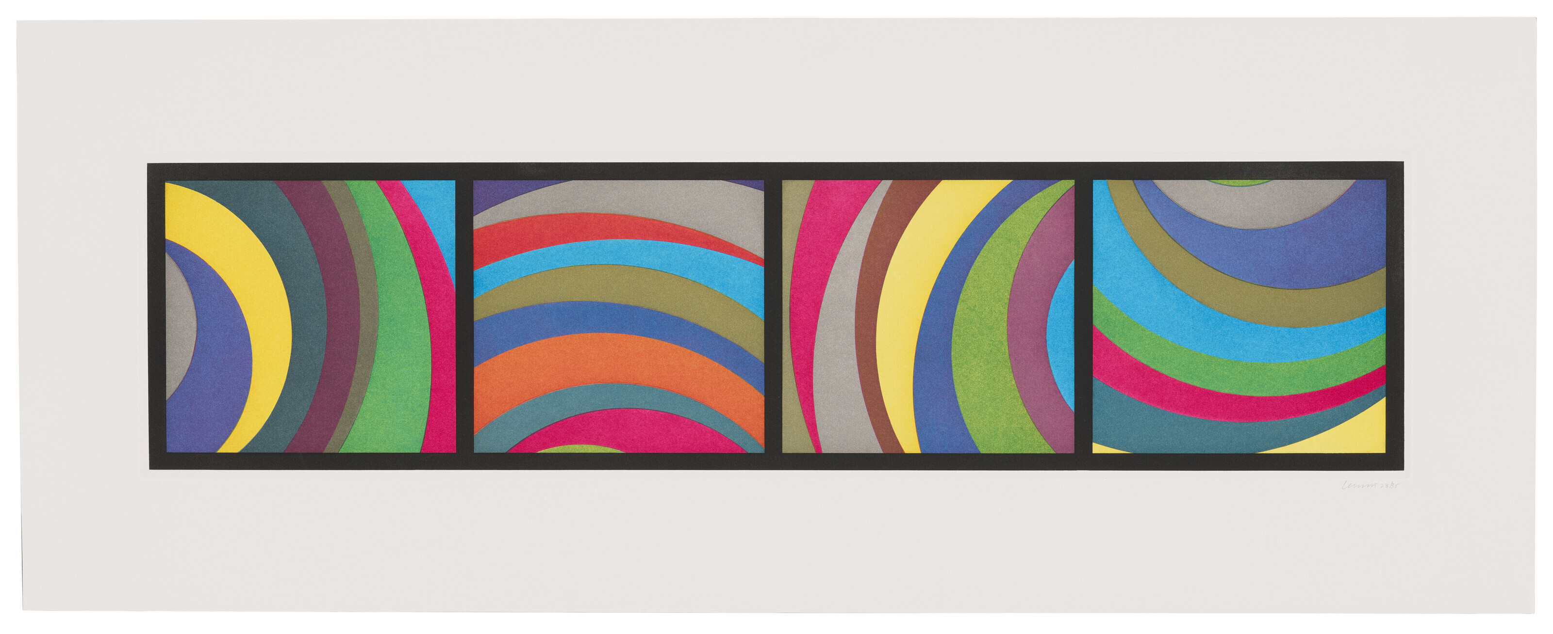Sol LeWitt — Неправильные дуги с четырех сторон
