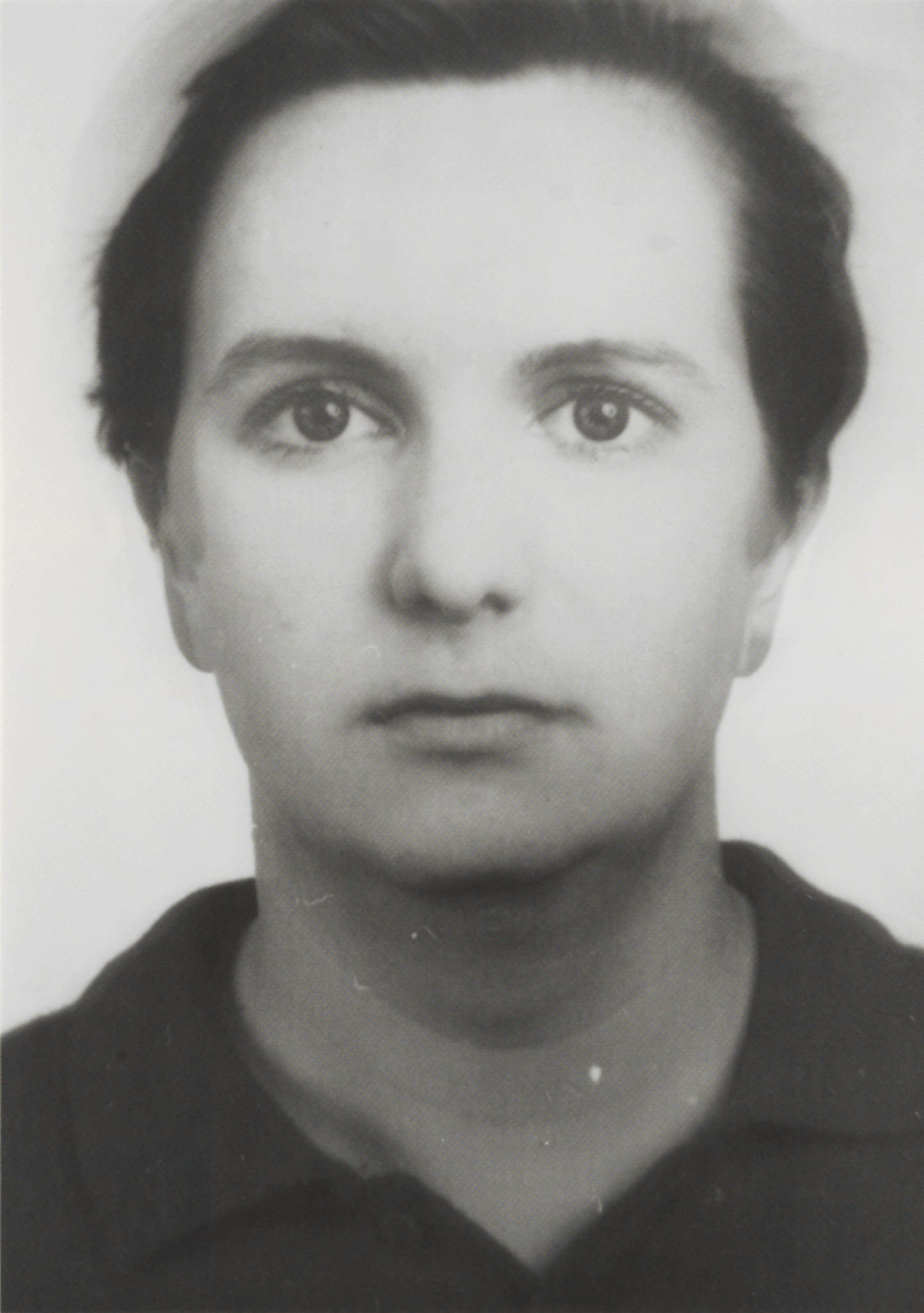 Thomas Ruff — Андере Портрет 143/146