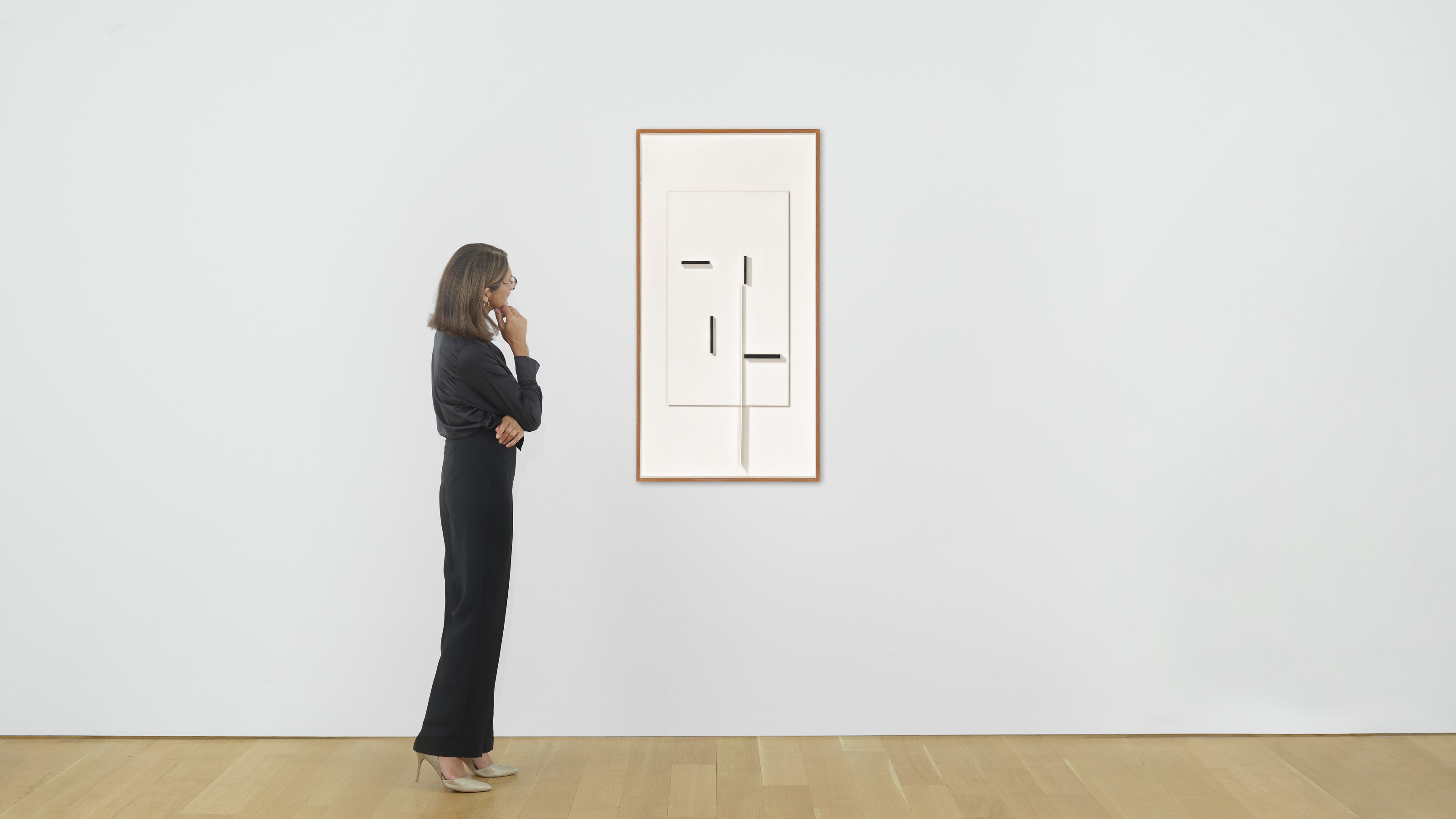 Victor Pasmore — Рельефная конструкция в черно-белом исполнении, изображение 3