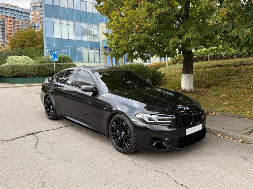 caras.ru — BMW  M5 Competition  — Купить!