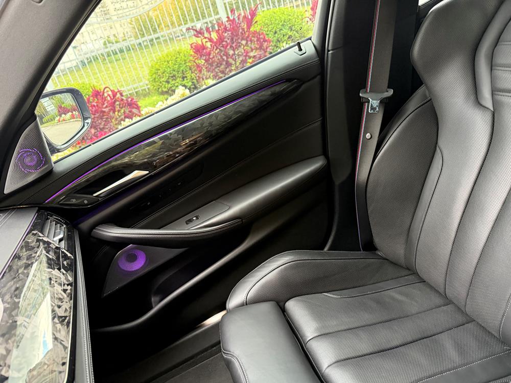 caras.ru — BMW M5 Competition — Купить!