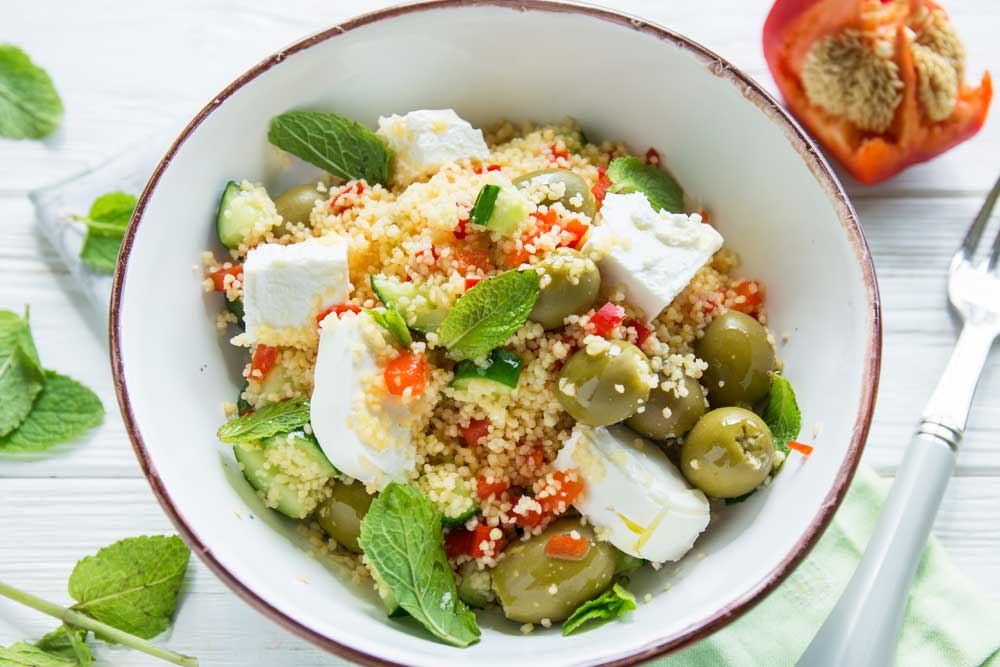 Салат с кускусом и овощами