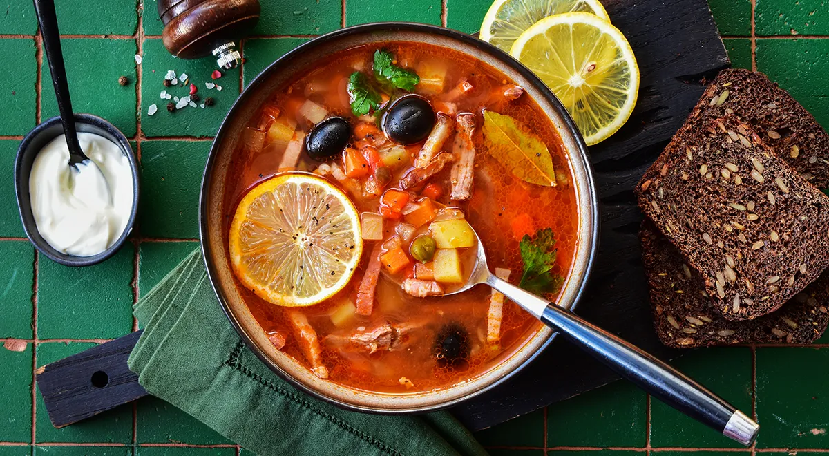 Солянка сборная мясная