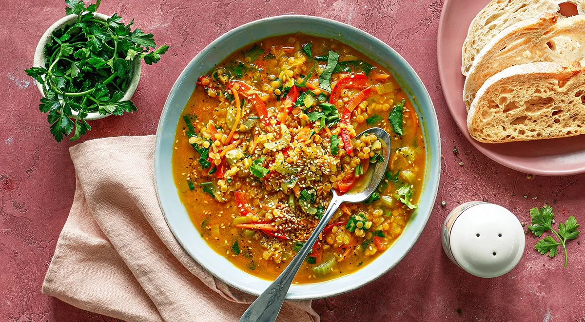 Чечевичный суп с овощами
