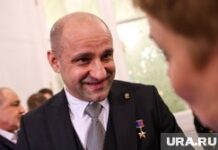 Сбор доверенных лиц штаба кандидата в президенты с президентом России Владимиром Путиным Москва