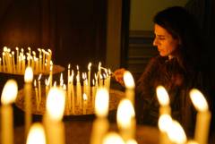 Христиане западных стран отмечают Рождество