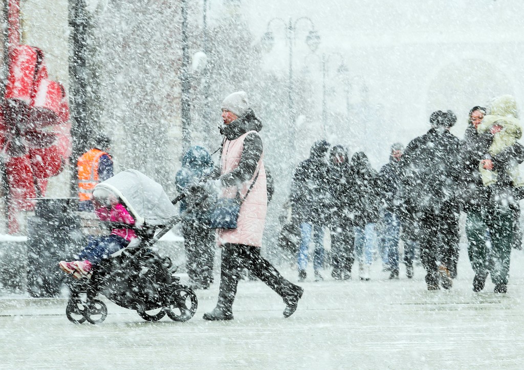 Москвичей ждут снегопады перед Новым годом