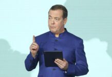 Судьба лидеров: поэтическое предсказание в духе Маяковского 899f37ea-6f26-42d7-adf2-e3d1d3eb0185-67a35a46