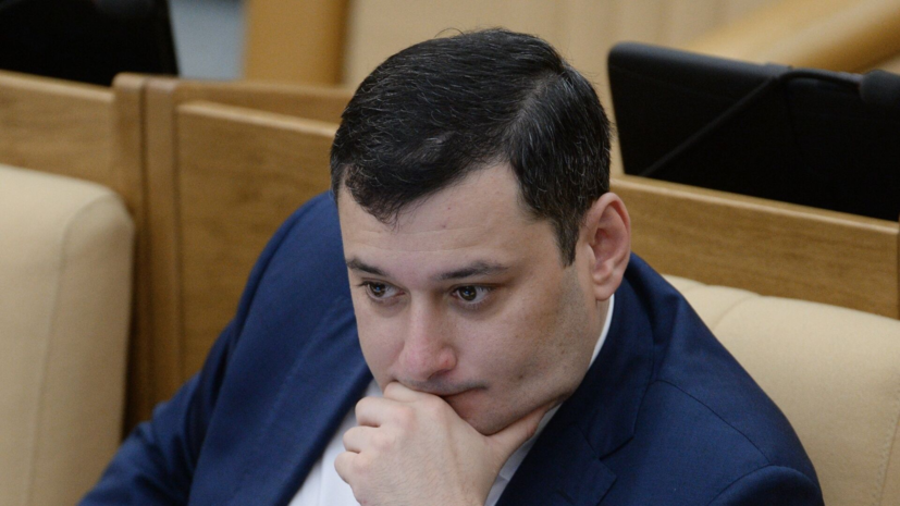 В Госдуму внесли проект закона о досрочном прекращении полномочий Хинштейна