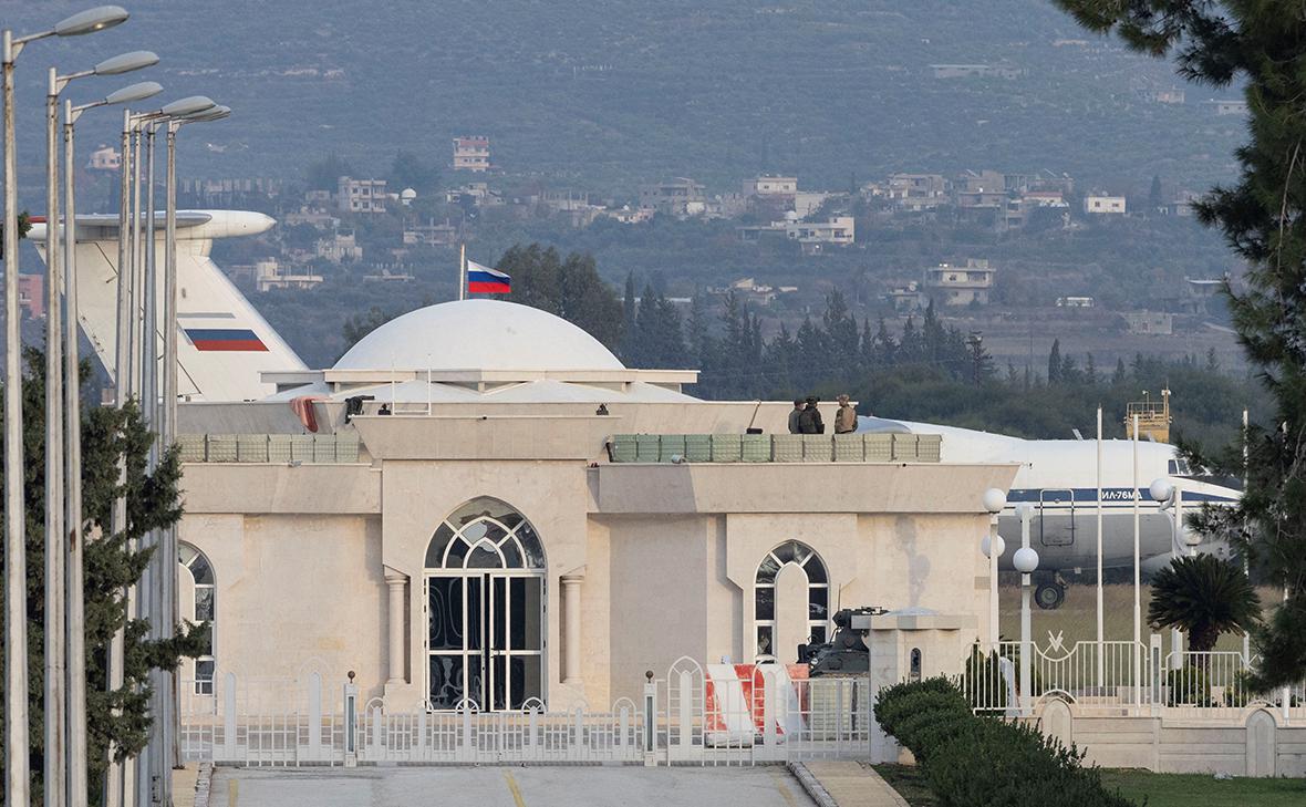 Вид на авиабазу Хмеймим (Umit Bektas / Reuters)