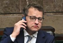 Дипломатический конфликт между Польшей и Венгрией: новый поворот в деле экс-чиновника d757161f-8a55-4f56-ab9c-b21fb5d19d06-67b89423