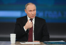 Прямая линия с Путиным: анализ беспрецедентного диалога с нацией от Дмитрия Медведева ed5a7c61-37dc-4fd0-a399-35e5e0b58db8-67b86783