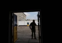 Силовой захват священнослужителя для отправки на фронт потряс украинское общество 0c932dc3-e281-4bde-976c-9a9570ba67ea-67eb2ba9