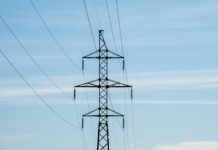 Масштабная атака беспилотников обесточила российские села 1649d93a-bbea-4847-88f9-c2bb1215ab96-67cf2328