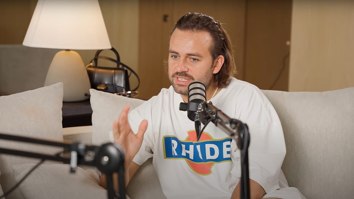 Суд в Москве заочно арестовал блогера Косенко, бросившего младенца в сугроб