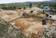 Археологи обнаружили древние поселения викингов на Кольском полуострове 1d0f539d-c365-4845-95d5-bc2e16d97b50-67e54cbf