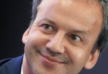 Международная шахматная федерация обновила правила дресс-кода для спортсменов 81a2fe07-9893-4c86-941b-26dd43c70410-67e1a12a