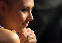 Анна Курникова проходит реабилитацию после травмы в Майами Концерт Энрике Иглесиаса