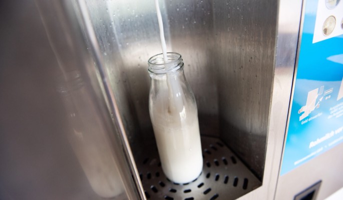 Воспаления на коже и раздраженный кишечник: какой вред для организма несет молоко