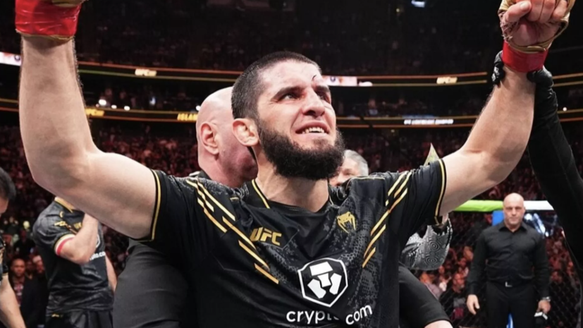 Махачев: на битве взглядов я могу увидеть только цвет глаз соперника, это всё для зрителей