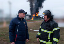 Драматичная ситуация в Энгельсе: пожар продолжает бушевать на промышленном объекте fc65db58-f50c-4f8e-91f4-611aea27ef5f-67d42178