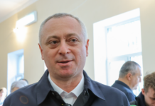 Гунба и Ардзинба укрепляют единство через соглашение кандидатов 138c49c0-df71-40f9-a7bb-55d7f3372fc1-680b949e