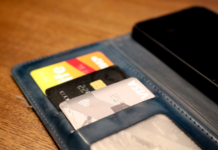 Юрист объяснил опасность участия молодёжи в схемах с банковскими картами 24f201af-9450-4840-b1fd-5034361774e7-68048a8a