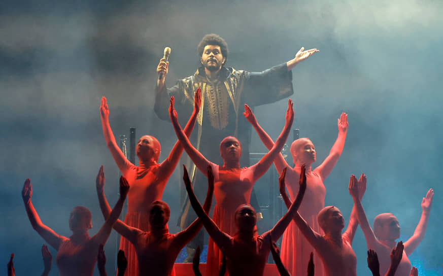 Амбициозные замашки только помогают канадскому певцу The Weeknd