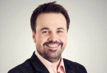 Экс-участник Comedy Club оказался в списке иностранных агентов Screenshot