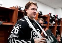 Безопасность детей в России восхитила американского хоккеиста 5e9bc386-3a8e-424f-936d-61c62432ff26-67f90153