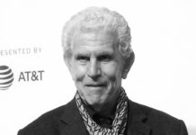 Легендарный актер Тони Робертс оставил яркий след в истории кино 68dfde95-a1c4-4141-b6af-f4dfc4415289-67faec6a