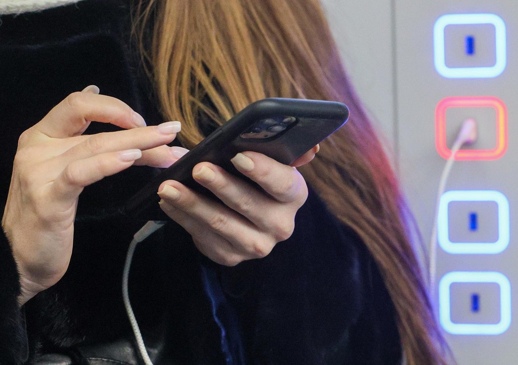 «Это дно»: раскрыто, как украинские мошенники обманывают российских детей