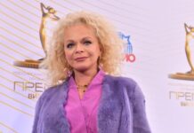 Триумфальное выступление Долиной с внучкой в шоу Две звезды 8d23158e-77d4-432c-8f6c-2dbc03da6594-67ffde73